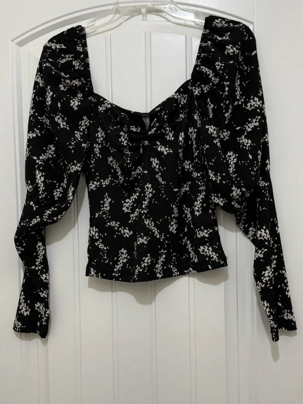 Anthropologie Black White Floral Textured Puff Sleeve Blouse - Womens XS